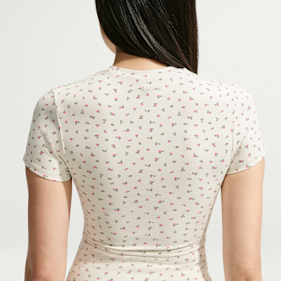 NikeSKIMS Matte Women's Printed Padded Baby T-Shirt. Nike.com